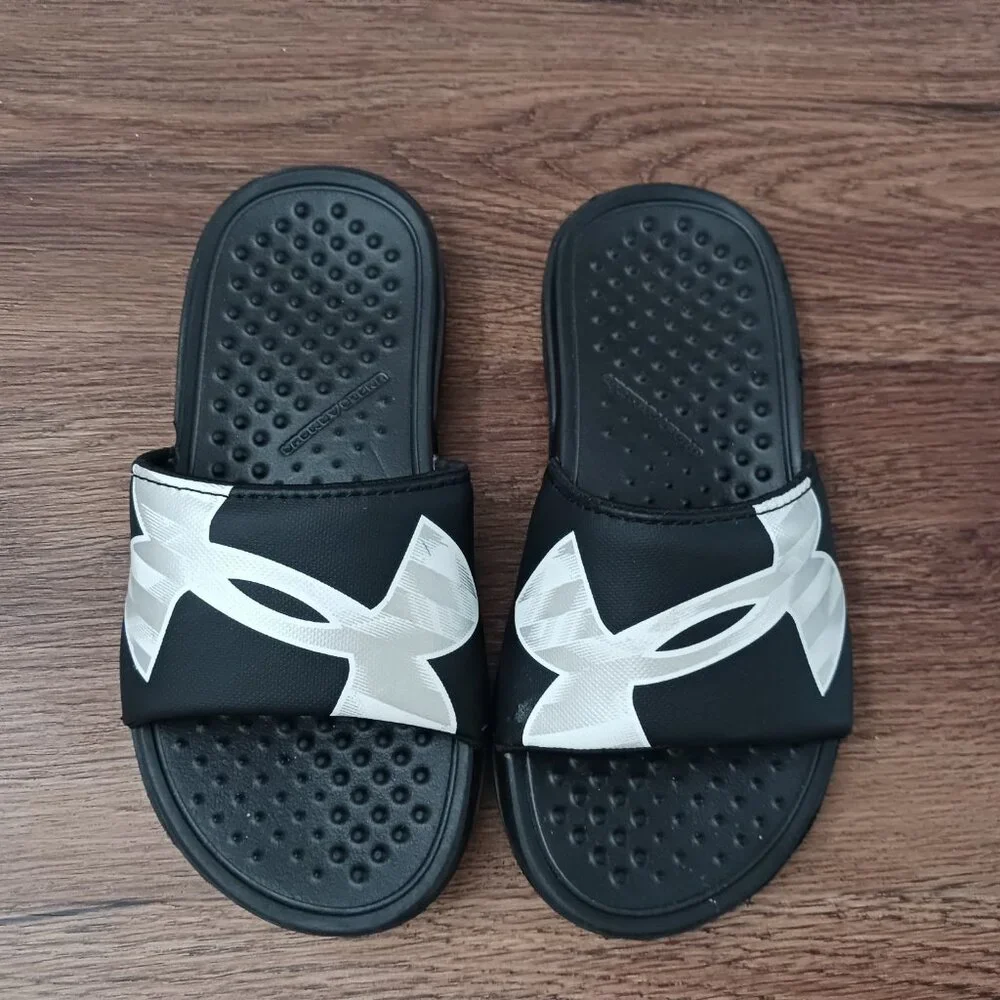 Under Armour Black Slides‎ Boys Size 12 Sandals